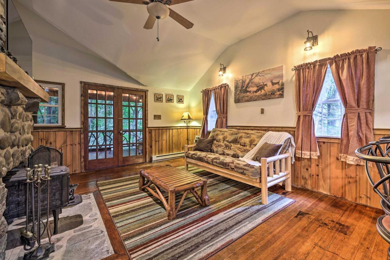 Tranquil Greentown Cabin With Screened Porch! Exterior photo