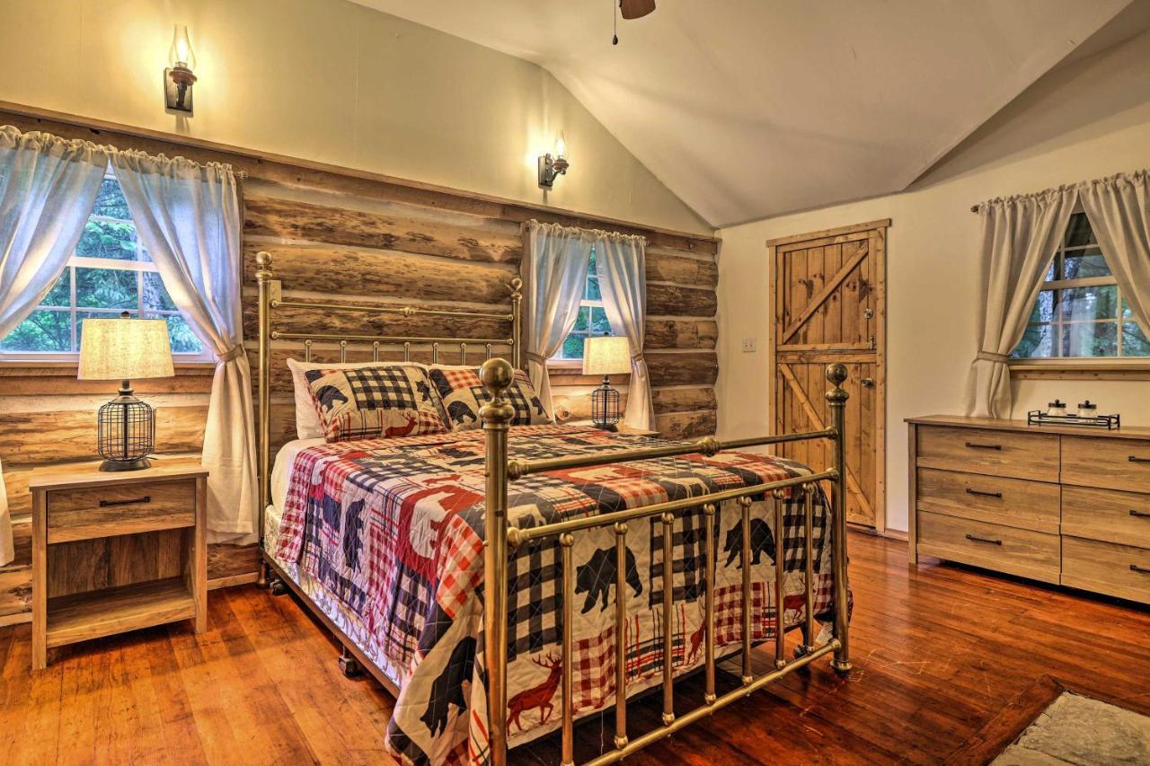 Tranquil Greentown Cabin With Screened Porch! Exterior photo